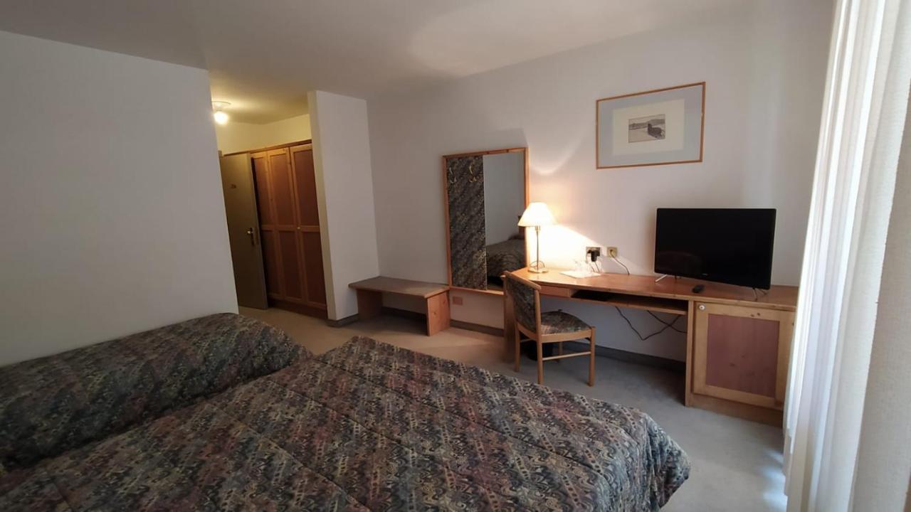 Hotel Villa Rosa Campitello di Fassa Exteriör bild